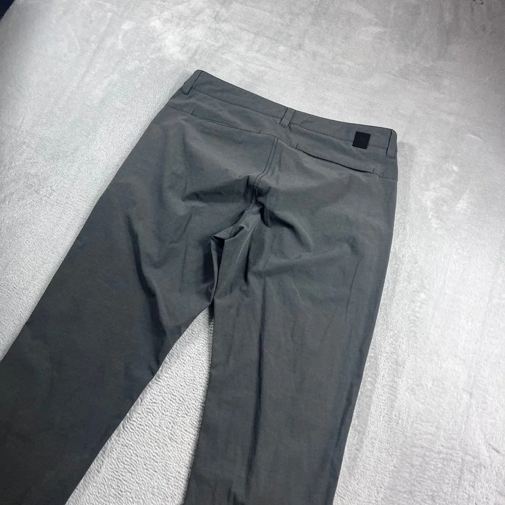Vuori Aim Pant Mens 30 Charcoal Grey Slim Straight Performance Trousers V431‎